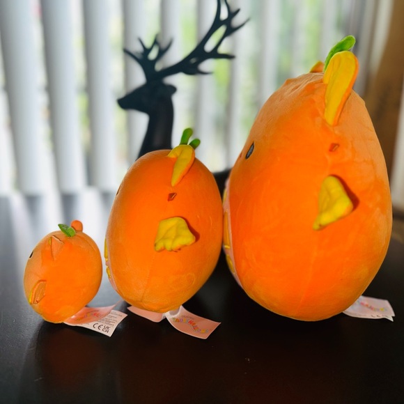 Squishmallow Barnet the fruit bat NWT. (micro, 5” & 8”). Plush